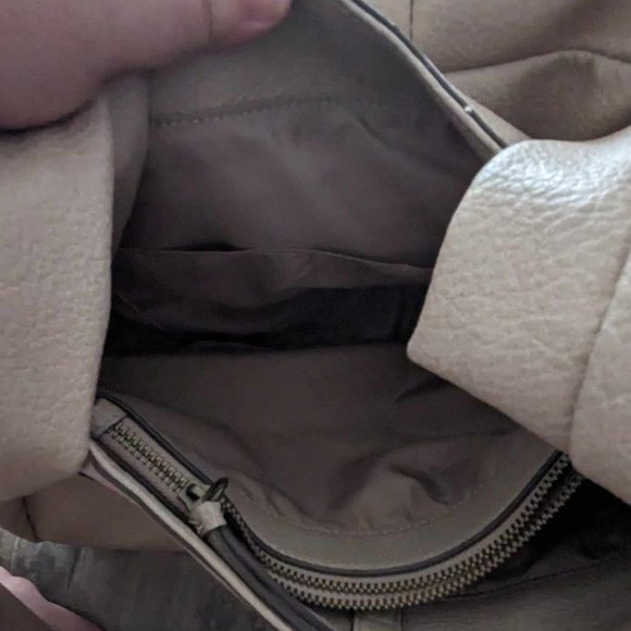 Pocket Book - Picture 3 of 3